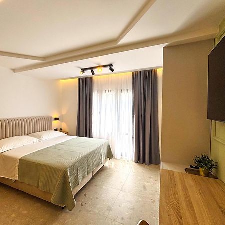Marthinis Luxury Suites Split Exterior foto